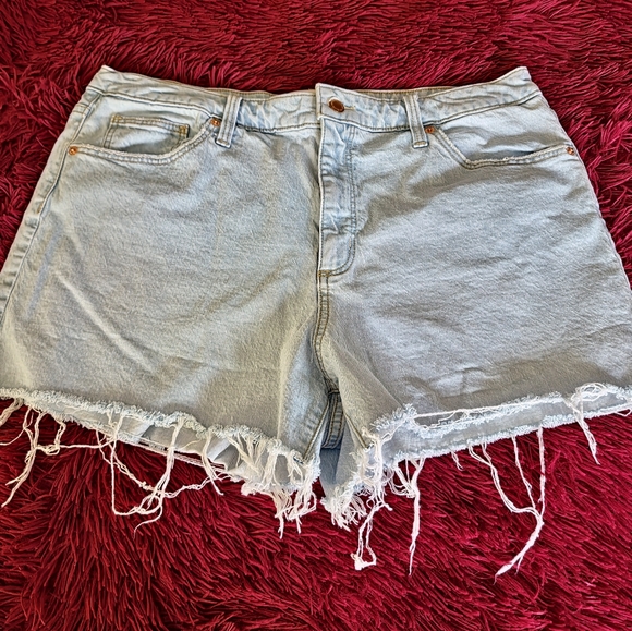 Denim shorts! - Picture 1 of 3